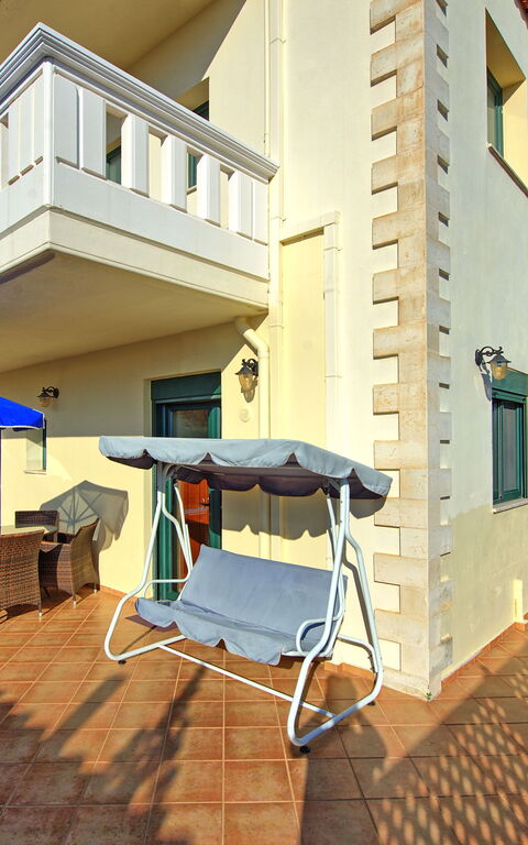 Villa Koules: Have, pool, Udendørs