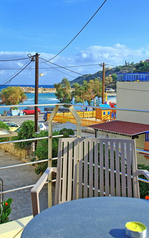 Houses By The Sea: Sommer, Udendørs, Visninger