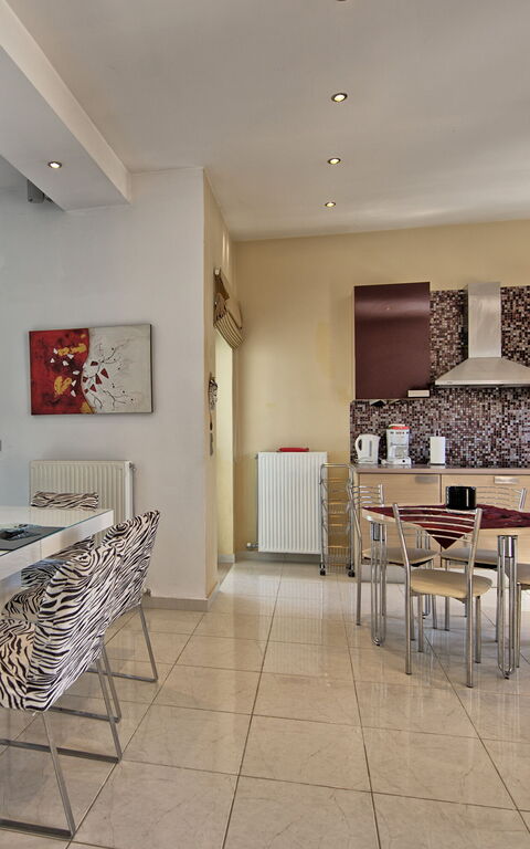 Beach Villa Christina: Frokostlokale, Køkken