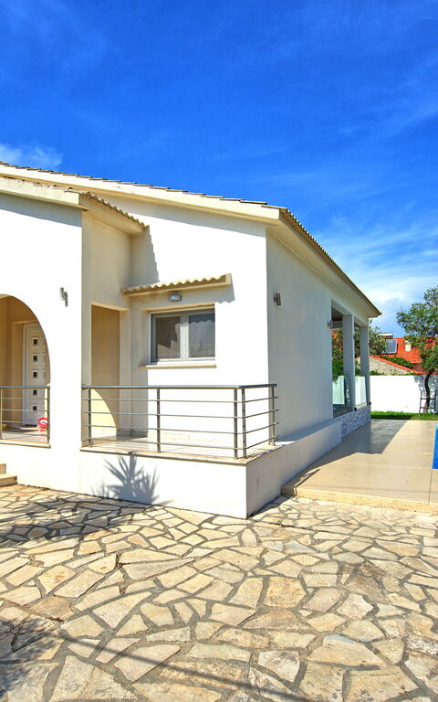 Beach Villa Christina: pool, Sommer, Udvendige