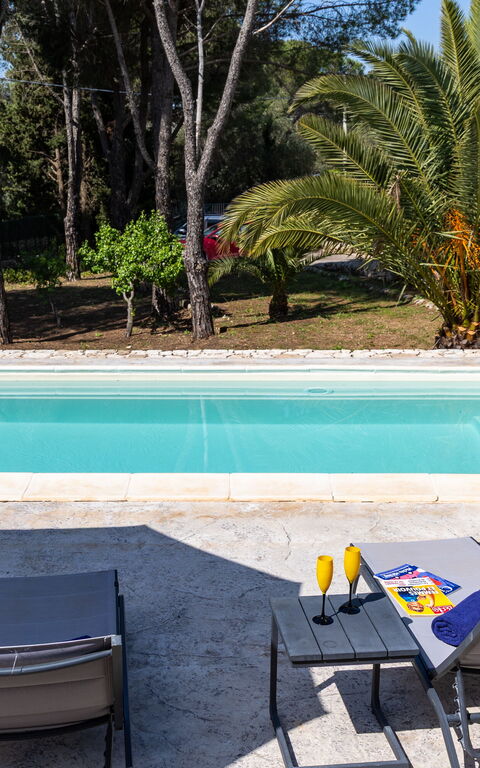 Nerodavola: pool, Udendørs, Udvendige
