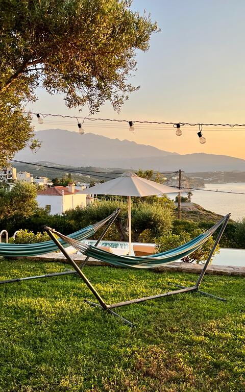 Villa Bluewhite: Have, Udendørs, Visninger