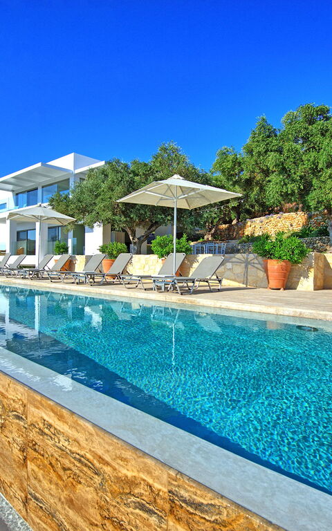 Villa Bluewhite: Have, pool, Sommer, Udendørs