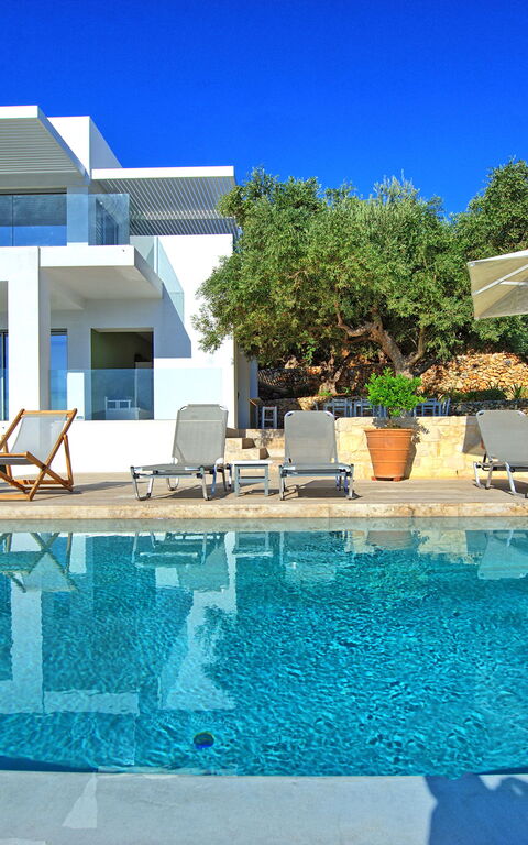 Villa Bluewhite: Have, pool, Sommer, Udendørs