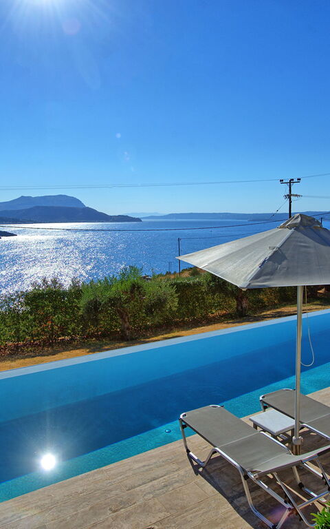 Villa Bluewhite: Have, pool, Sommer, Udendørs, Visninger