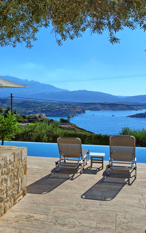 Villa Bluewhite: Have, pool, Sommer, Udendørs, Visninger