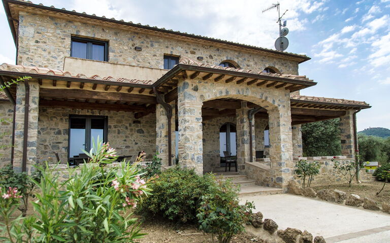 Villa Chiugi: Udendørs, Udvendige