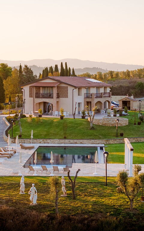 Villa Campana: Have, pool, Udendørs, Udvendige, Visninger