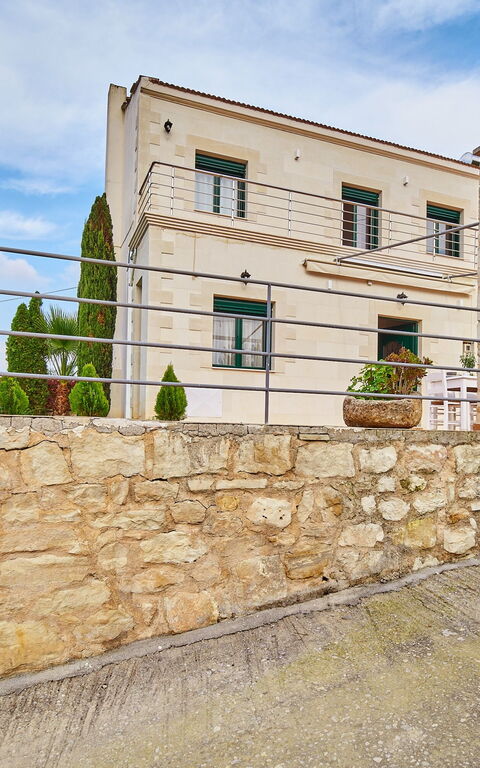 Villa Politini: Udendørs, Udvendige