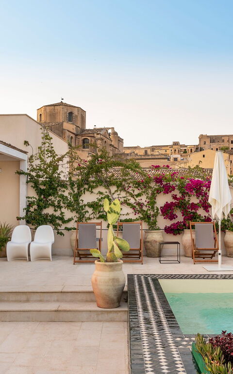 Aurispa: Altan / terrasse / gårdhave, Udendørs