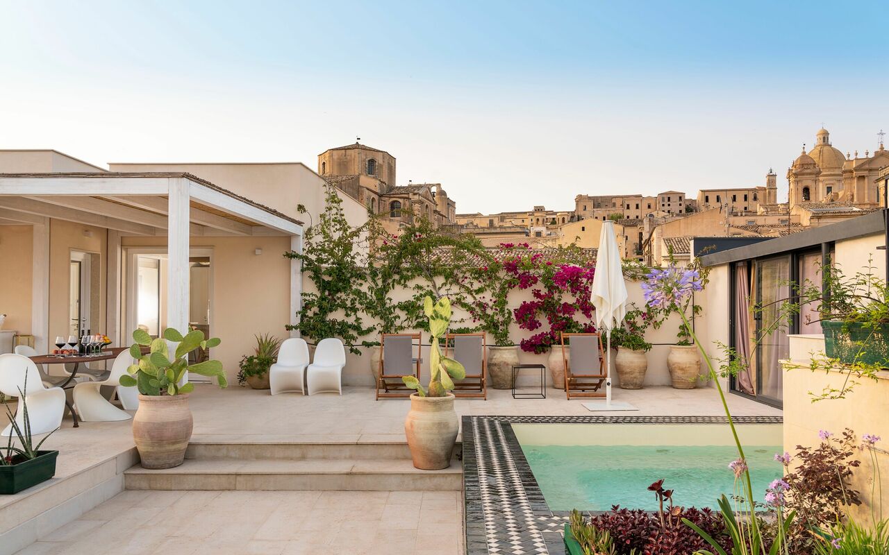 Aurispa: Altan / terrasse / gårdhave, Udendørs