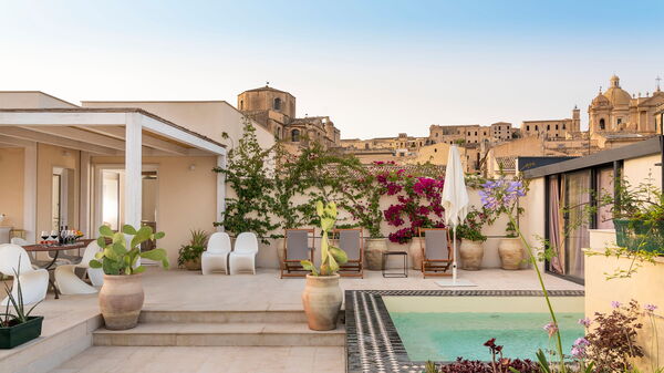 Aurispa: Altan / terrasse / gårdhave, Udendørs