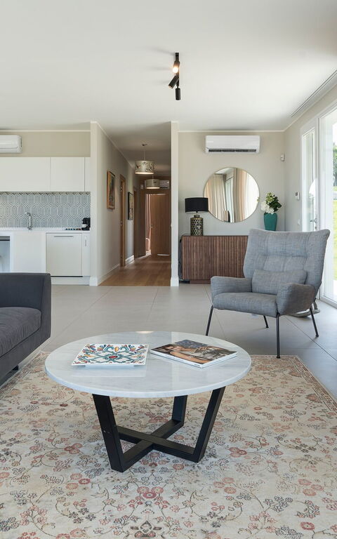 Villa Colleverde: Frokostlokale, Køkken, Stue