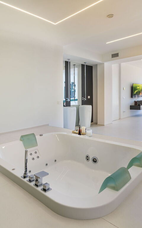 Villa Greta: boblebad, soveværelse