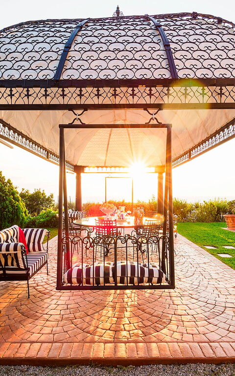 Villa Estella: Altan / terrasse / gårdhave