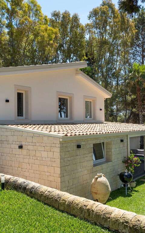 Marinella Punta Milocca: Have, Udendørs