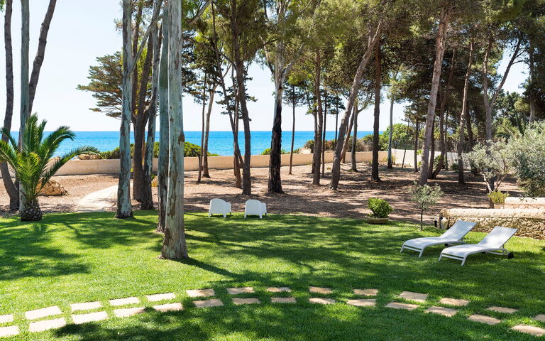 Marinella Punta Milocca: Have, Udendørs