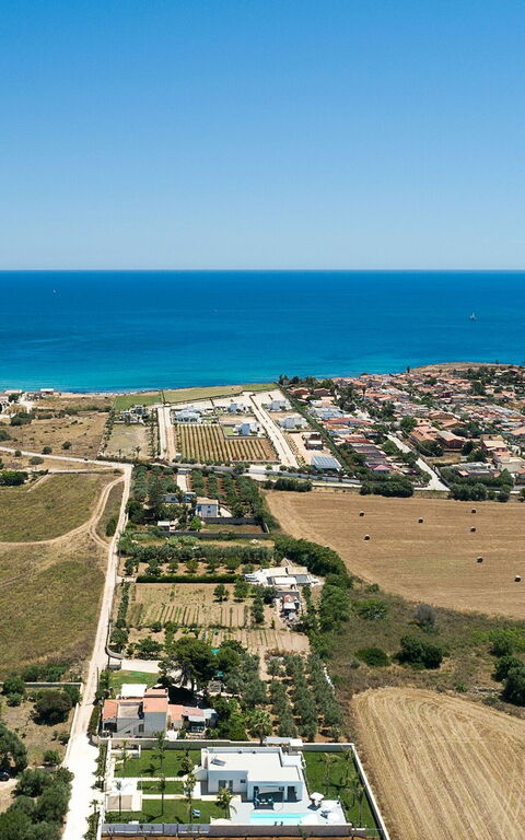 Villa Nica: Sommer, Visninger