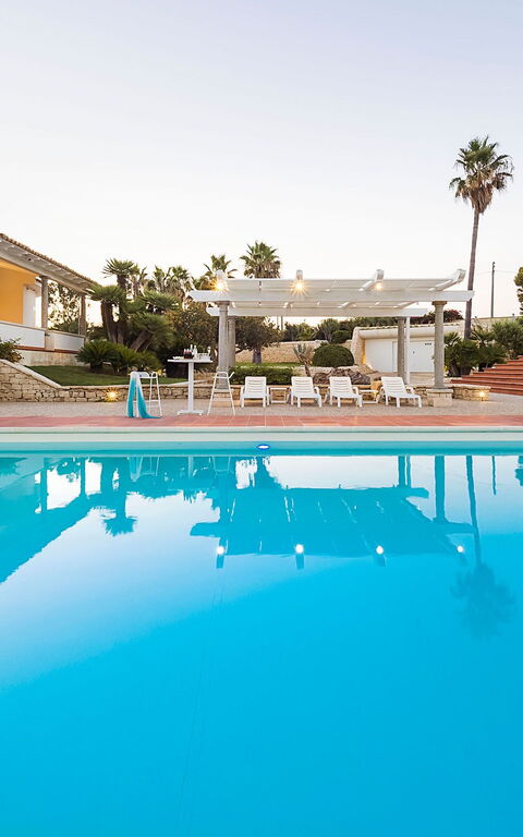 Villa Maya: pool, Udendørs