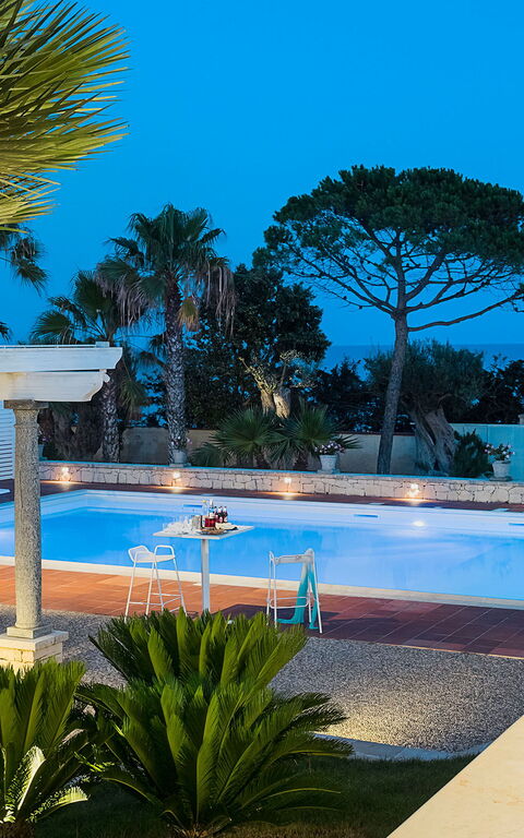 Villa Maya: pool, Udendørs