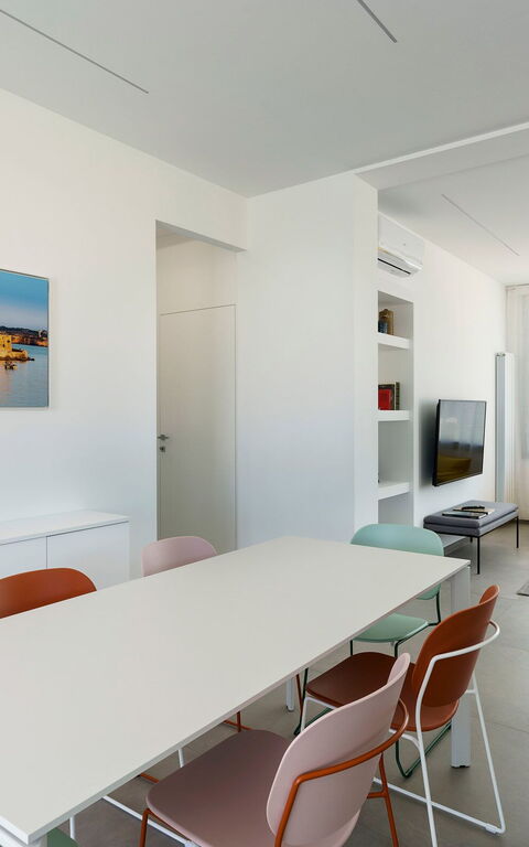 Villa Mia: Frokostlokale, Køkken, Stue