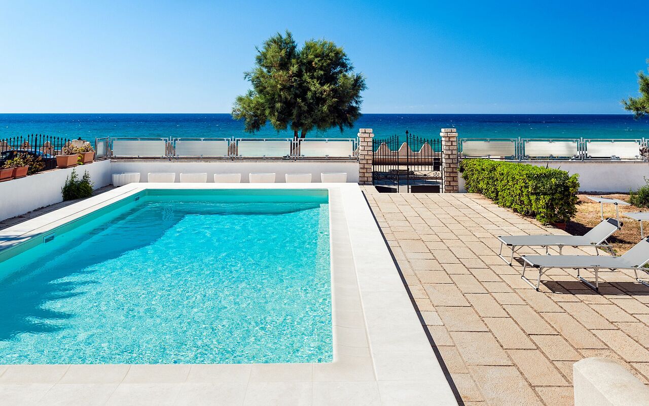 Profumo Di Mare: pool