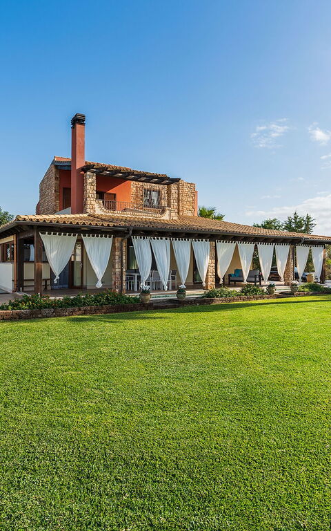 Villa Cielo: Udendørs, Udvendige