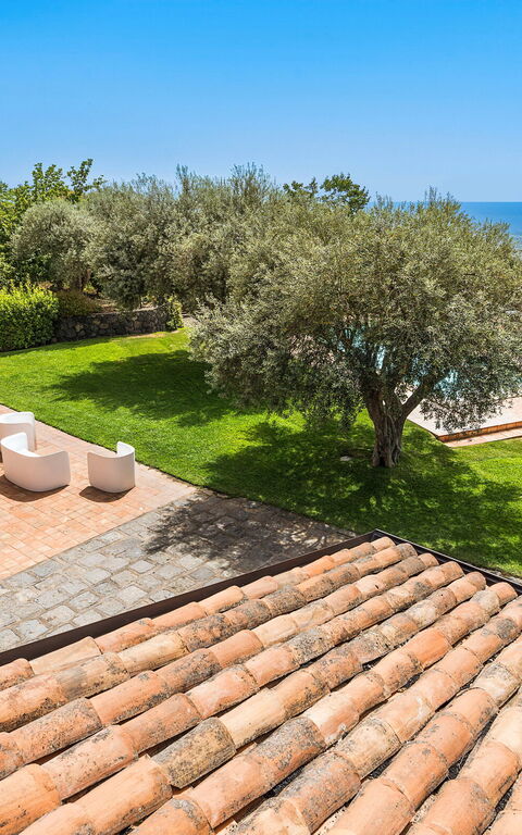 Villa Mila: Have, Udendørs, Udvendige