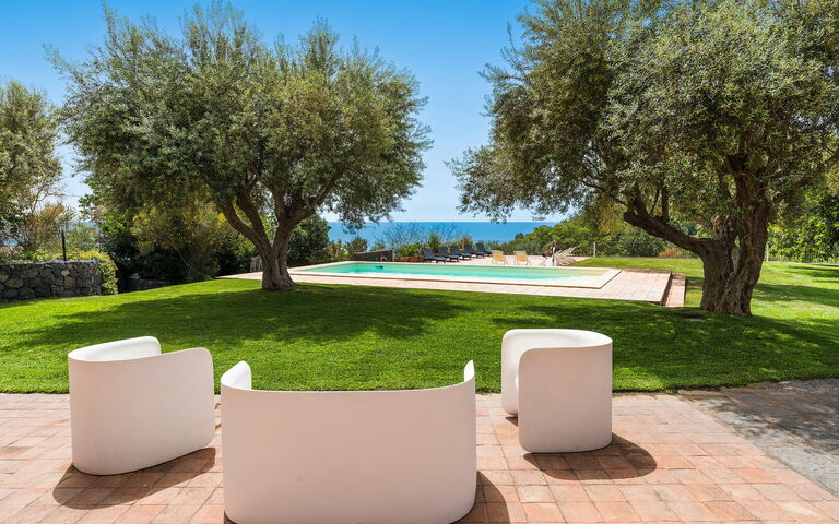 Villa Mila: Have, pool, Udendørs, Udvendige