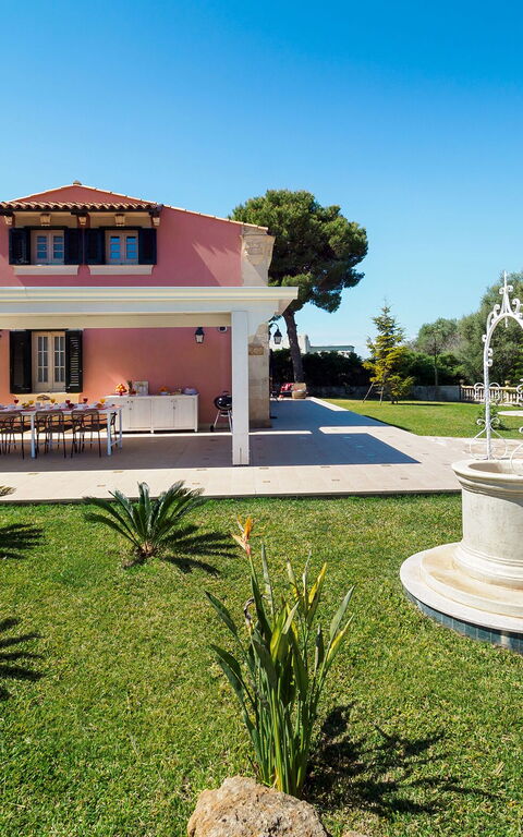 Villa Girasole: Have, Udvendige