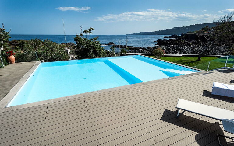 Galatea: pool