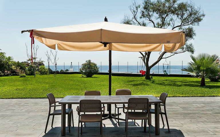 Feriebolig Lampara: Altan / terrasse / gårdhave, Udendørs