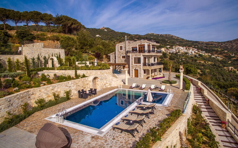 Villa Bella Mare: Have, pool, Udvendige