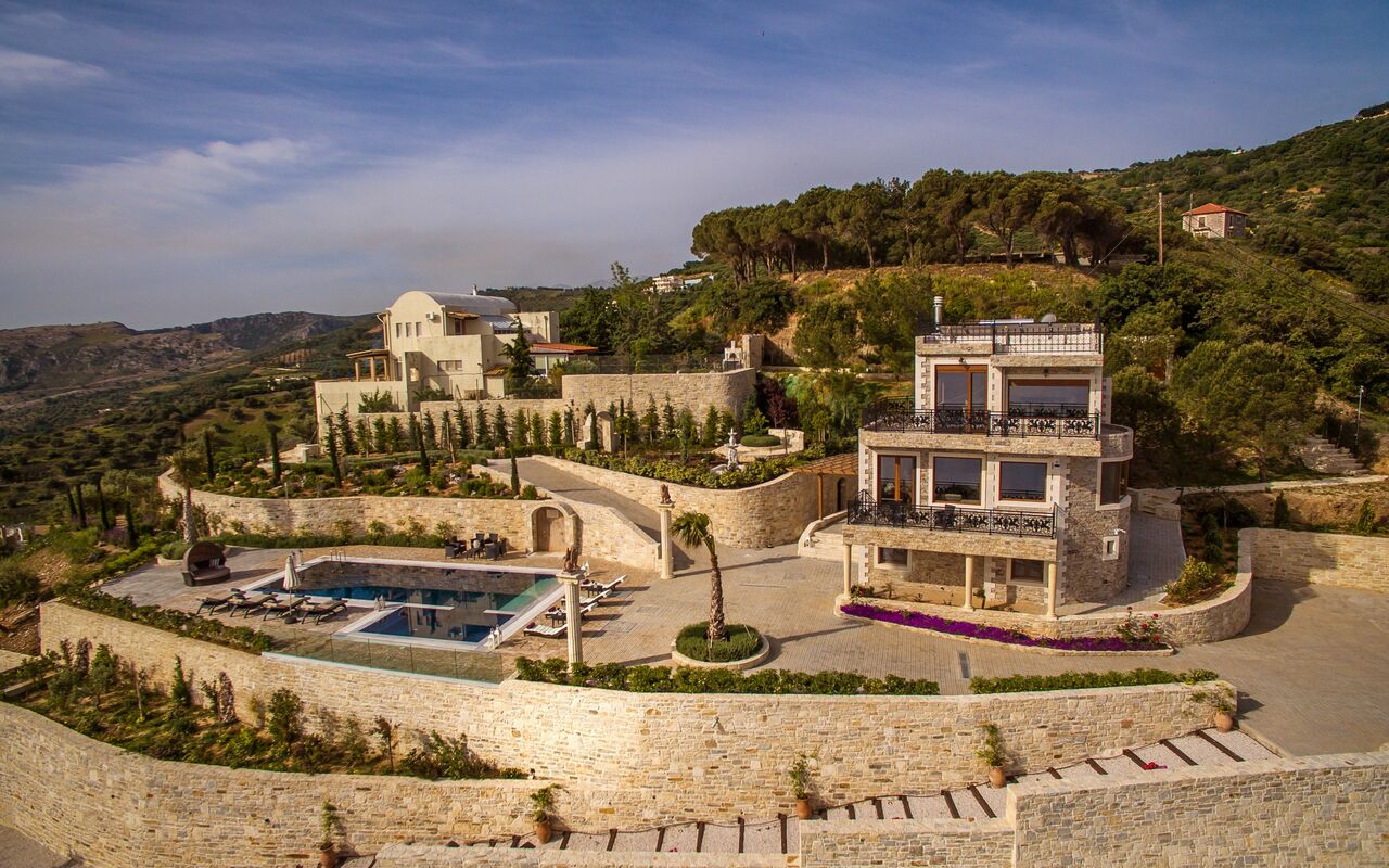 Villa Bella Mare: Have, pool, Udvendige