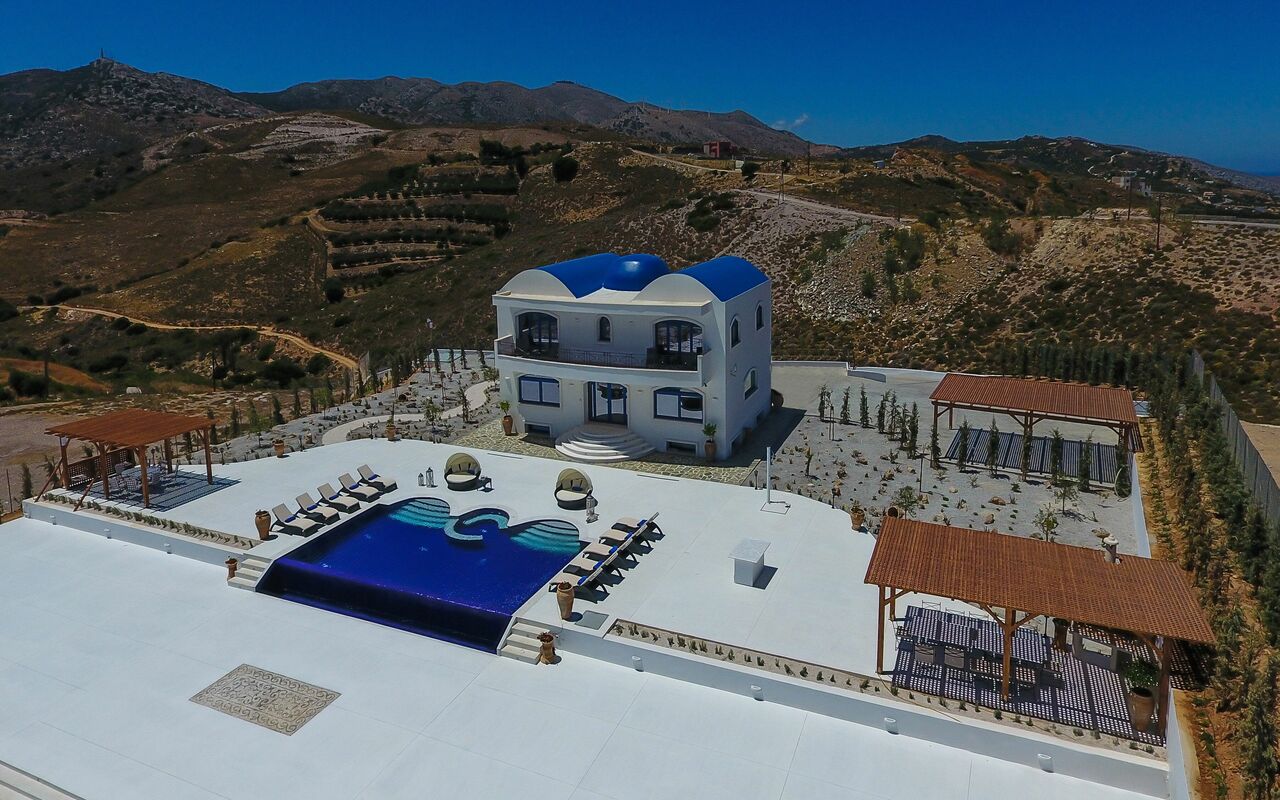 Villa Santor: Altan / terrasse / gårdhave, pool, Udvendige