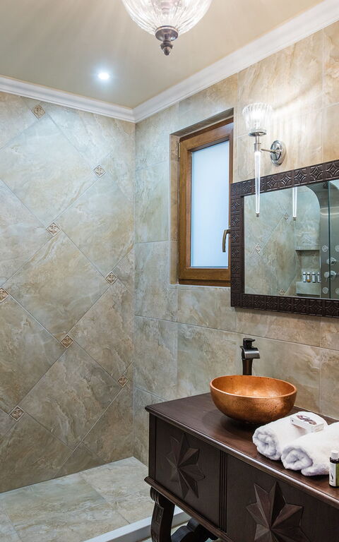 Villa Kalliste: Badeværelse