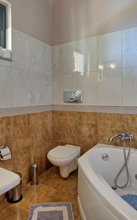 Villa Myrtia: Badeværelse