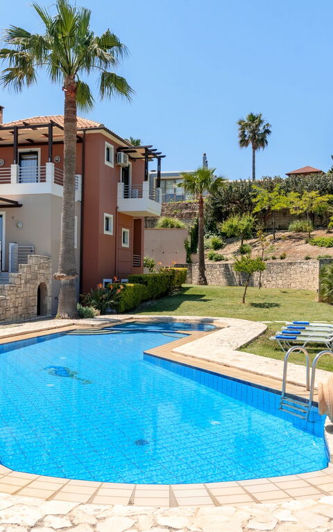 Villa Myrtia: pool, Udvendige