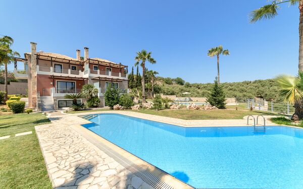 Villa Kissos: pool, Sommer