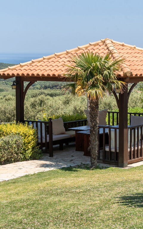 Villa Rodia: Have, Udendørs