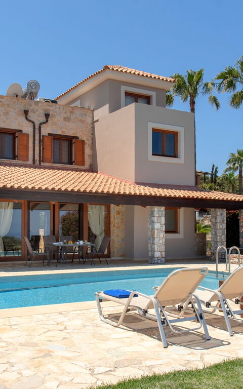 Villa Rodia: pool, Udvendige