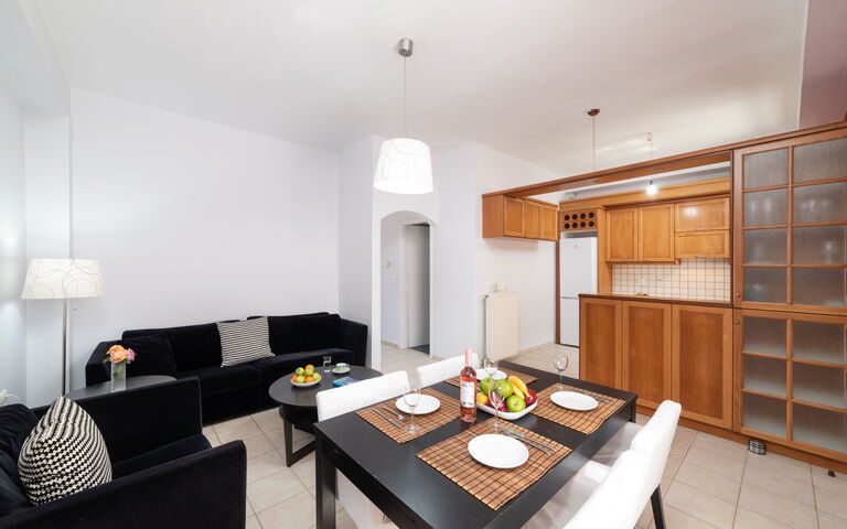 Feriebolig Aria 2: Frokostlokale, Køkken, Stue