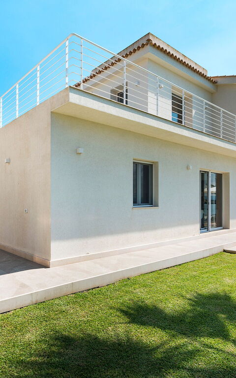 Villa Artemare: Have, Udendørs, Udvendige