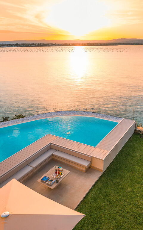 Villa Artemare: Have, pool, Udendørs, Udvendige, Visninger