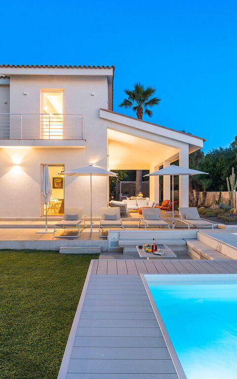 Villa Artemare: Have, pool, Udendørs, Udvendige