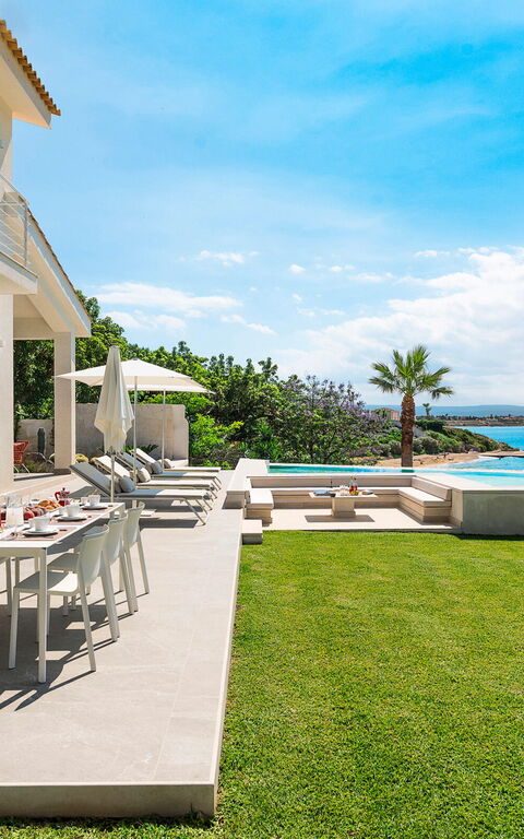 Villa Artemare: Have, Udendørs, Udvendige, Visninger