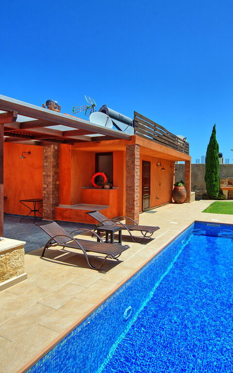 Villa Rodanthi: pool, Sommer