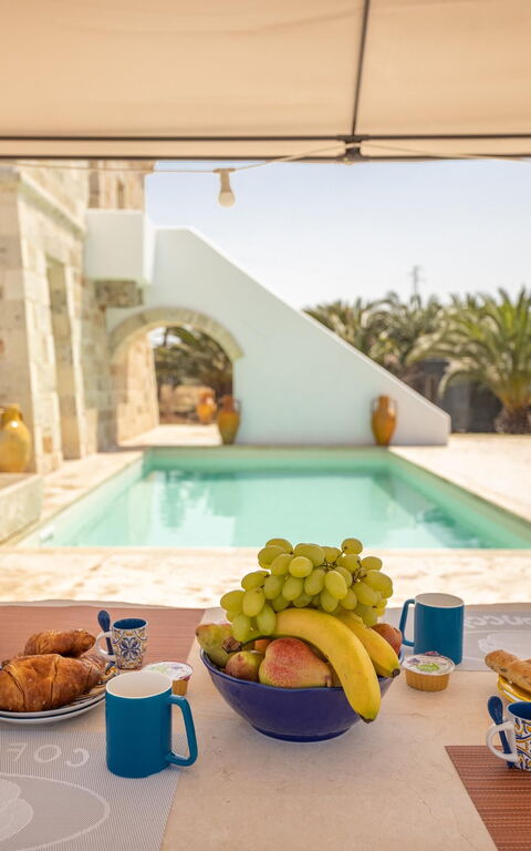 Villa Turris: Altan / terrasse / gårdhave, pool