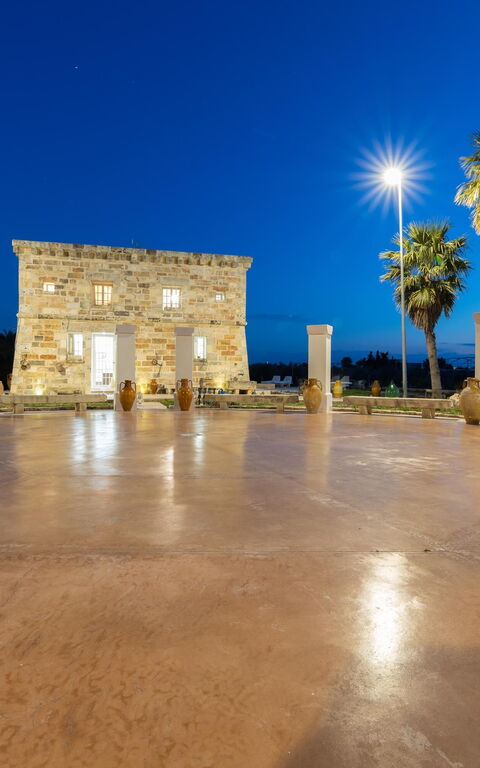 Villa Turris: Have, Hovedindgang