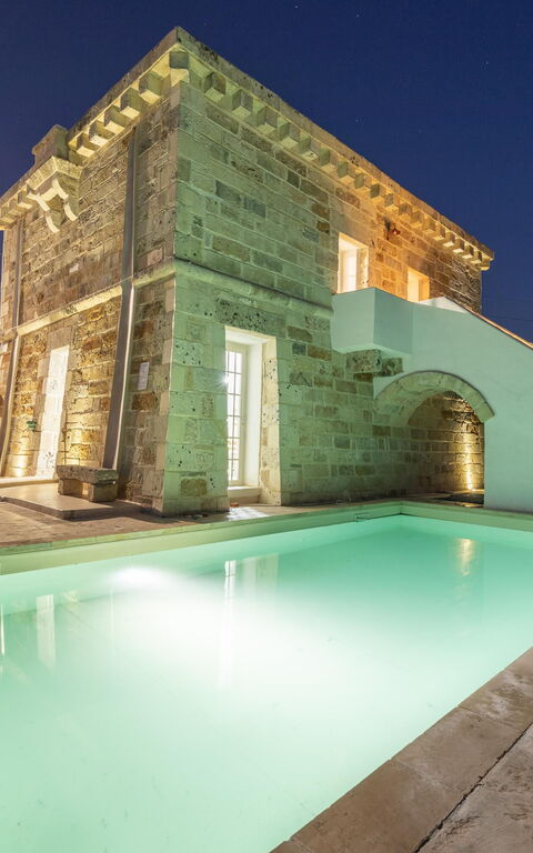 Villa Turris: pool, Udendørs, Udvendige